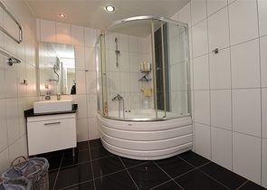 دوبلكس عائلية واسعة  - 5 غرف وصالة -في جيكجلي / الانيا 