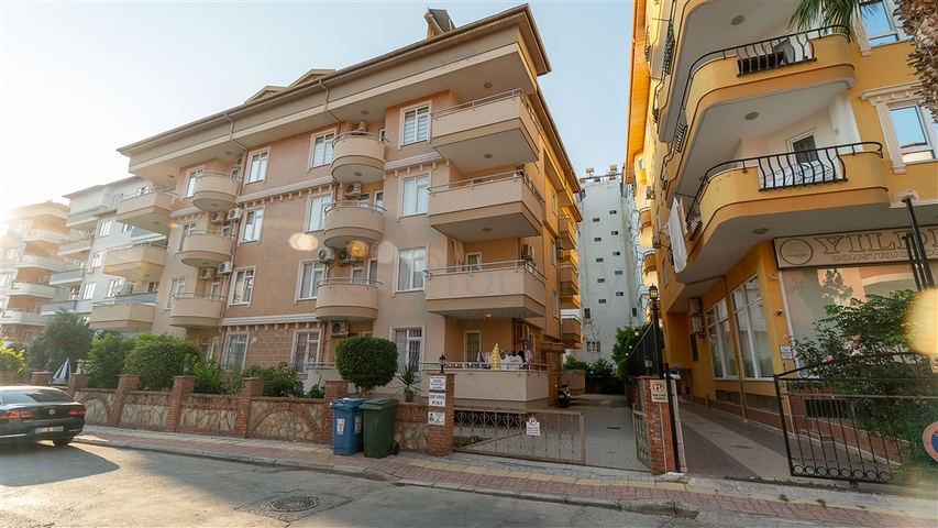 شقق للبيع في مركز الانيا - غرفتين وصالة مفروشة -الانيا 