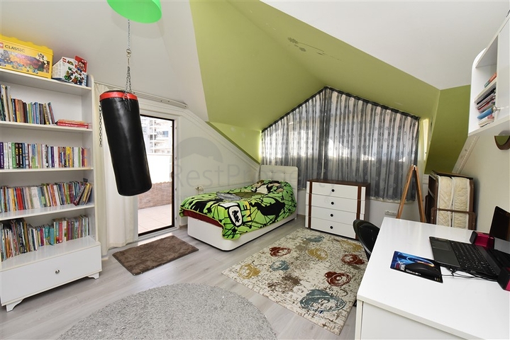 منزل العائلة - دوبلكس واسعة 5 غرف وصالة -في جيكجلي / الانيا 