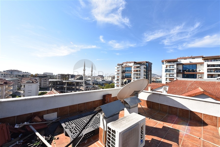 منزل العائلة - دوبلكس واسعة 5 غرف وصالة -في جيكجلي / الانيا 