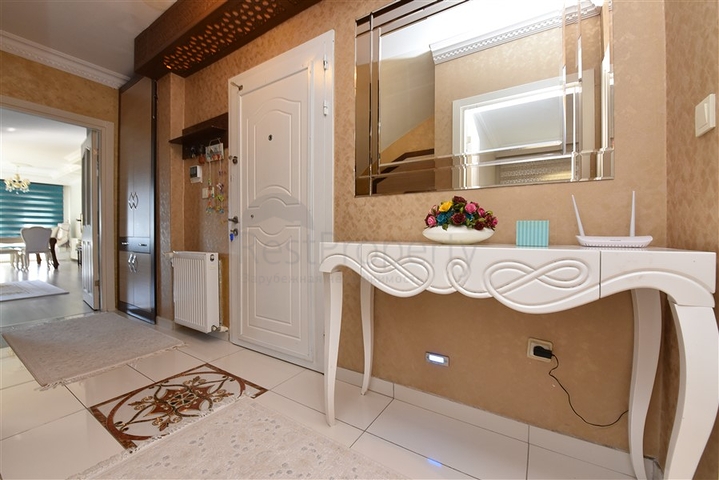 منزل العائلة - دوبلكس واسعة 5 غرف وصالة -في جيكجلي / الانيا 