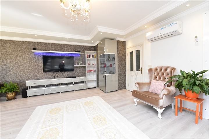 منزل العائلة - دوبلكس واسعة 5 غرف وصالة -في جيكجلي / الانيا 