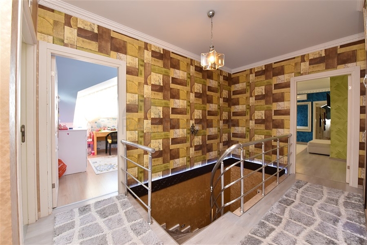 منزل العائلة - دوبلكس واسعة 5 غرف وصالة -في جيكجلي / الانيا 