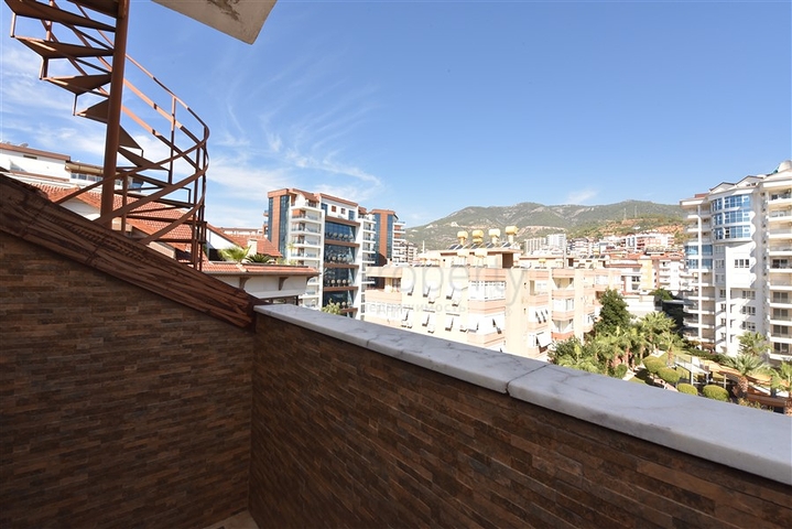 منزل العائلة - دوبلكس واسعة 5 غرف وصالة -في جيكجلي / الانيا 