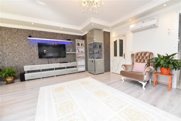 منزل العائلة - دوبلكس واسعة 5 غرف وصالة -في جيكجلي / الانيا 