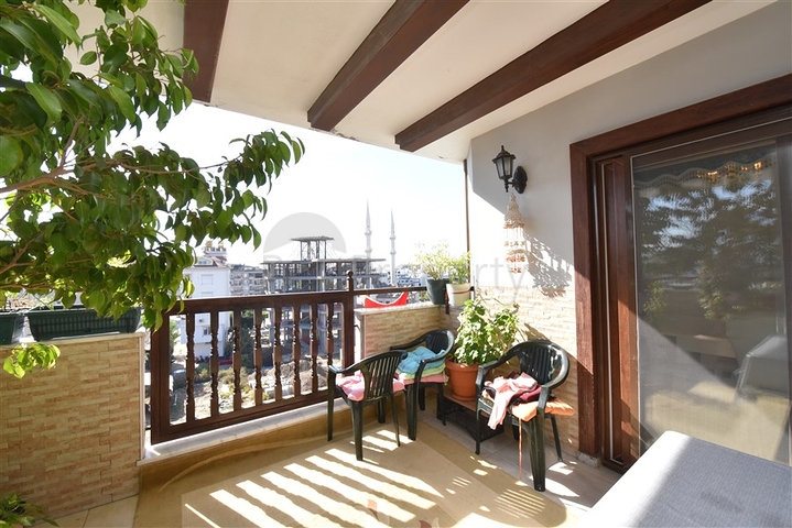 منزل العائلة - دوبلكس واسعة 5 غرف وصالة -في جيكجلي / الانيا 