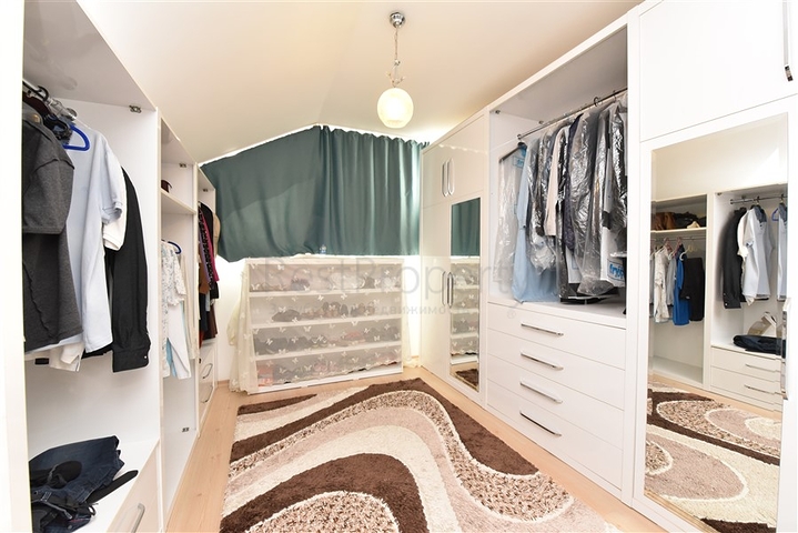 منزل العائلة - دوبلكس واسعة 5 غرف وصالة -في جيكجلي / الانيا 