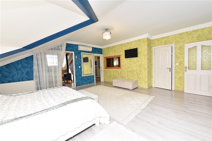 منزل العائلة - دوبلكس واسعة 5 غرف وصالة -في جيكجلي / الانيا 