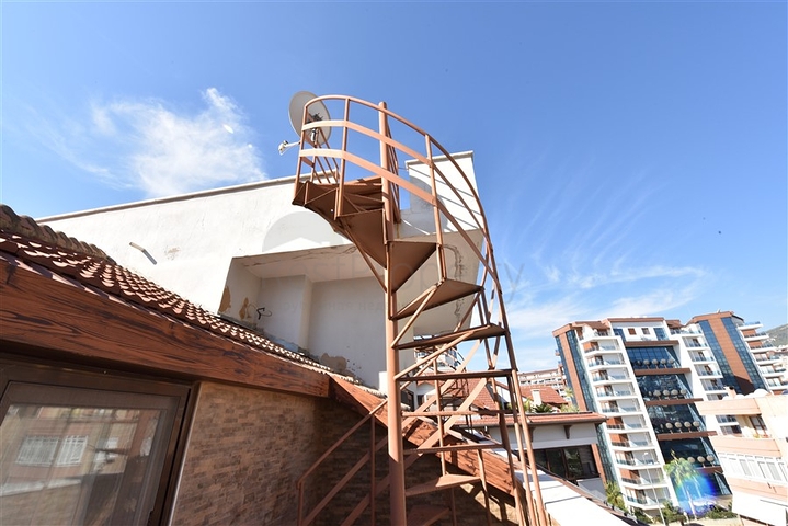 منزل العائلة - دوبلكس واسعة 5 غرف وصالة -في جيكجلي / الانيا 