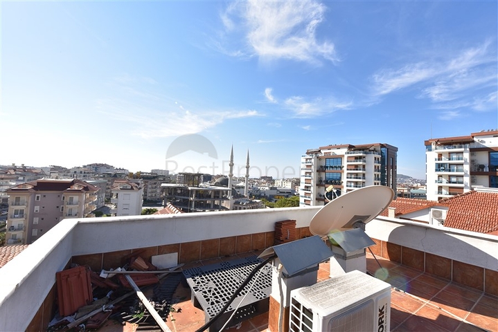 منزل العائلة - دوبلكس واسعة 5 غرف وصالة -في جيكجلي / الانيا 