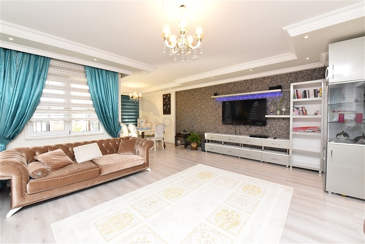 منزل العائلة - دوبلكس واسعة 5 غرف وصالة -في جيكجلي / الانيا 