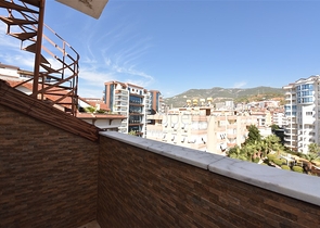 منزل العائلة - دوبلكس واسعة 5 غرف وصالة -في جيكجلي / الانيا 