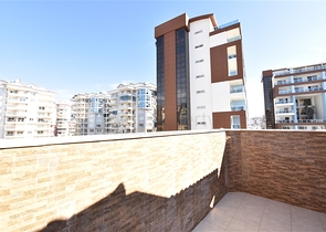 منزل العائلة - دوبلكس واسعة 5 غرف وصالة -في جيكجلي / الانيا 