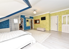 منزل العائلة - دوبلكس واسعة 5 غرف وصالة -في جيكجلي / الانيا 