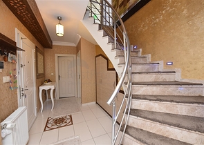 منزل العائلة - دوبلكس واسعة 5 غرف وصالة -في جيكجلي / الانيا 