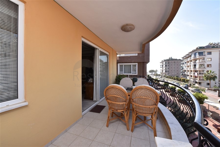 شقق للبيع في اوبا - غرفتين وصالة -مفروشة -قريبة من البحر 