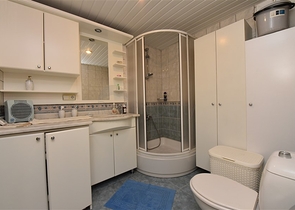 شقق للبيع في اوبا - غرفتين وصالة -مفروشة -قريبة من البحر 