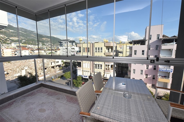 عقارات للبيع في مركز الانيا - دوبلكس مفروشة -3 غرف وصالة .