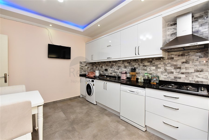 عقارات للبيع في مركز الانيا - دوبلكس مفروشة -3 غرف وصالة .