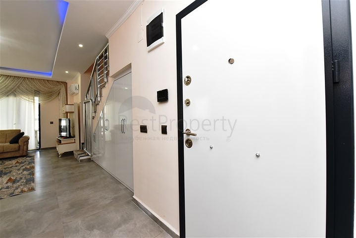 عقارات للبيع في مركز الانيا - دوبلكس مفروشة -3 غرف وصالة .