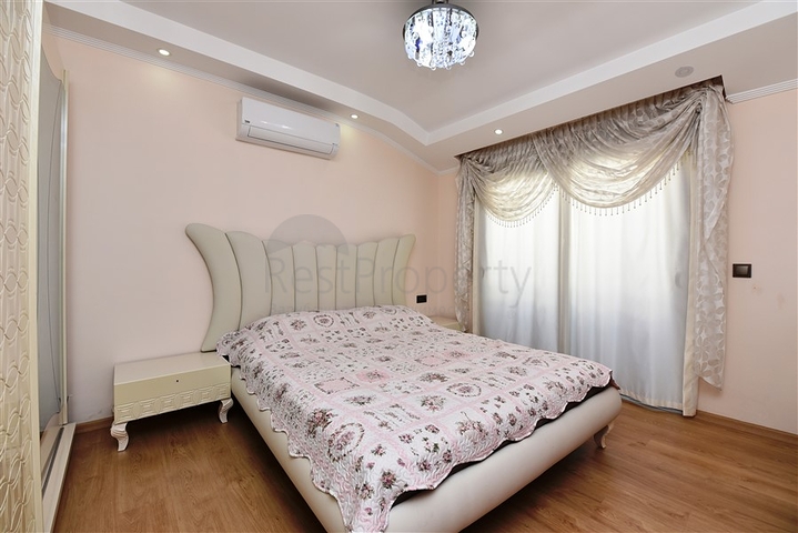 عقارات للبيع في مركز الانيا - دوبلكس مفروشة -3 غرف وصالة .