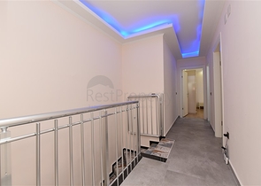 عقارات للبيع في مركز الانيا - دوبلكس مفروشة -3 غرف وصالة .