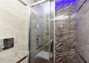 شقق للبيع في مركز الانيا - 3 غرف وصالة مع مطبخ منفصل -مجمع فاخر 