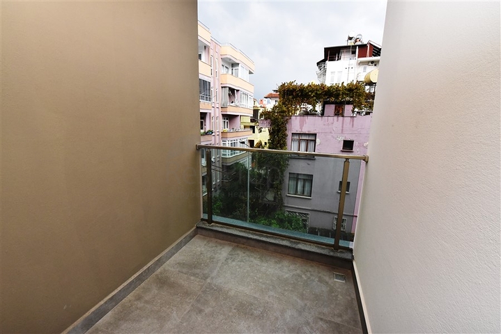 عقارات للبيع في مركز الانيا -دوبلكس 3 غرف وصالة -مجمع حديث 