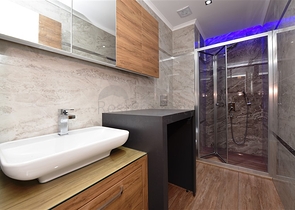 عقارات للبيع في مركز الانيا -دوبلكس 3 غرف وصالة -مجمع حديث 