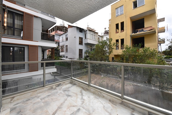 شاطئ كليوباترا - شقة 2 غرفة وصالة ضمن مجمع حديث -في مركز الانيا 