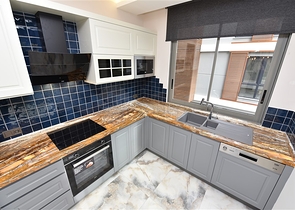 شاطئ كليوباترا - شقة 2 غرفة وصالة ضمن مجمع حديث -في مركز الانيا 