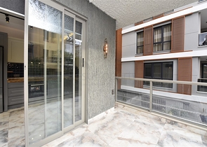 شاطئ كليوباترا - شقة 2 غرفة وصالة ضمن مجمع حديث -في مركز الانيا 