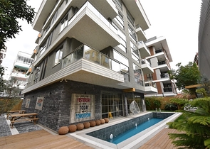 شاطئ كليوباترا - شقة 2 غرفة وصالة ضمن مجمع حديث -في مركز الانيا 