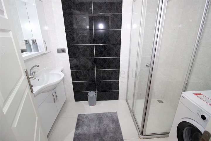 شقة 3 غرف وصالة في محمودلار - مفروشة بالكامل - مطبخ منفصل - الانيا 