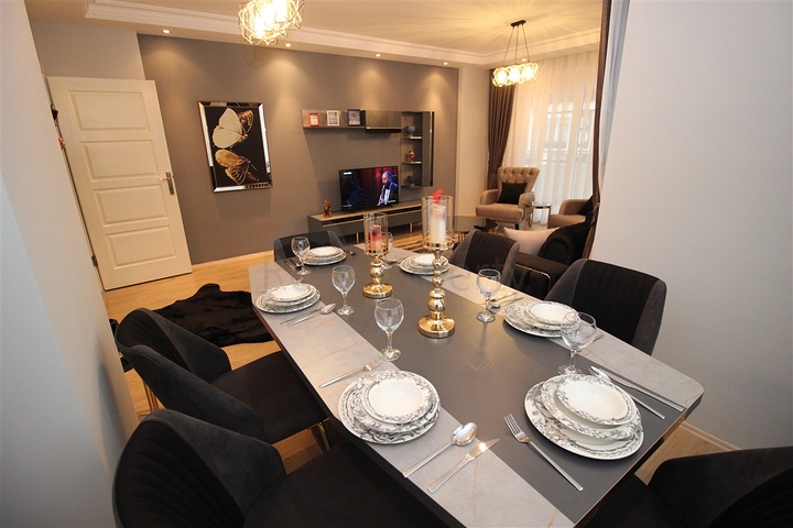 شقة 3 غرف وصالة في محمودلار - مفروشة بالكامل - مطبخ منفصل - الانيا 