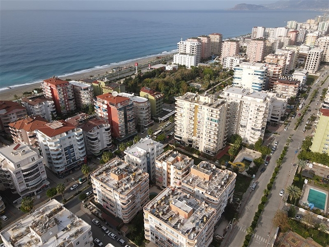 شقق قريبة من البحر في الانيا - غرفتين وصالة -اثاث جديد -في محمودلار 