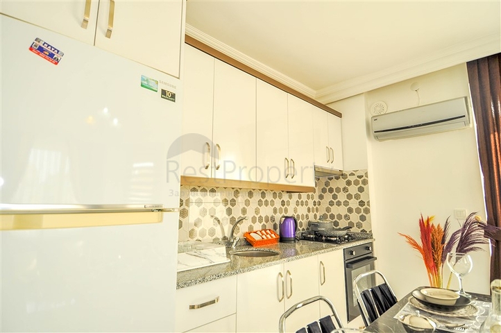 شقق قريبة من البحر في الانيا - غرفتين وصالة -اثاث جديد -في محمودلار 