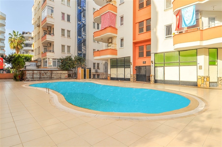 شقق قريبة من البحر في الانيا - غرفتين وصالة -اثاث جديد -في محمودلار 