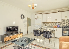 شقق قريبة من البحر في الانيا - غرفتين وصالة -اثاث جديد -في محمودلار 