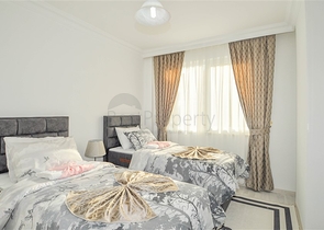 شقق قريبة من البحر في الانيا - غرفتين وصالة -اثاث جديد -في محمودلار 