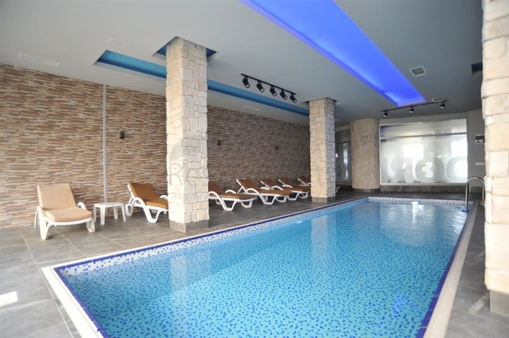 اطلالة بحر - شقة للبيع ضمن مجمع يضم كافة الخدمات في افسلار / الانيا 