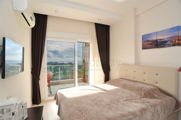 اطلالة بحر - شقة للبيع ضمن مجمع يضم كافة الخدمات في افسلار / الانيا 