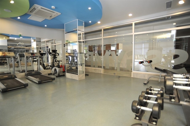 اطلالة بحر - شقة للبيع ضمن مجمع يضم كافة الخدمات في افسلار / الانيا 