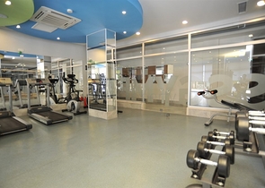 اطلالة بحر - شقة للبيع ضمن مجمع يضم كافة الخدمات في افسلار / الانيا 