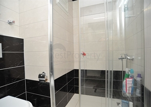 اطلالة بحر - شقة للبيع ضمن مجمع يضم كافة الخدمات في افسلار / الانيا 