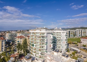 اطلالة بحر - شقة للبيع ضمن مجمع يضم كافة الخدمات في افسلار / الانيا 