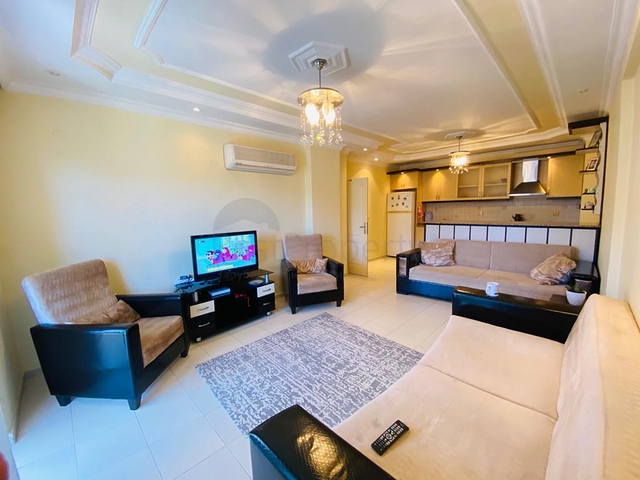 عقارات للبيع في مركز الانيا - شقة 2 غرفة وصالة مفروشة .