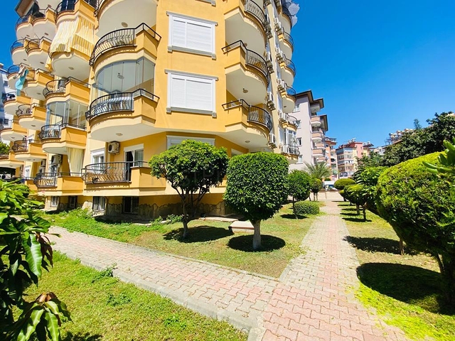 عقارات للبيع في مركز الانيا - شقة 2 غرفة وصالة مفروشة .