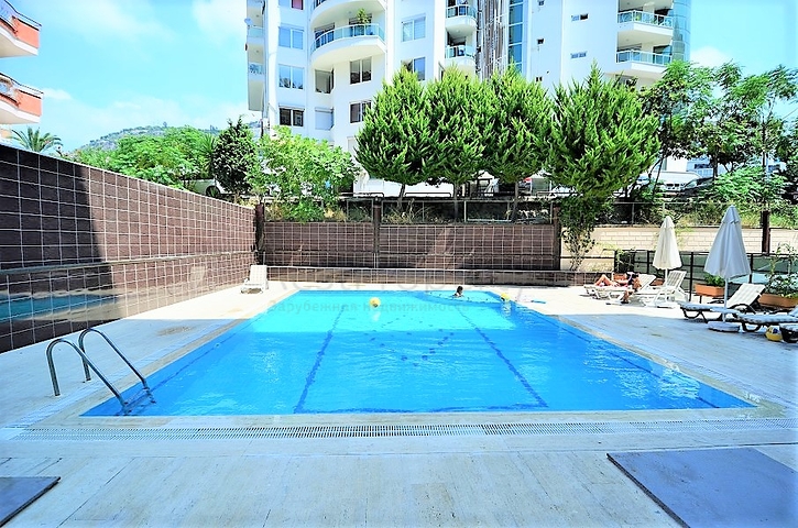 عقارات للبيع في مركز الانيا - شقة 2 غرفة وصالة مفروشة .