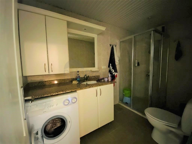 عقارات للبيع في مركز الانيا - شقة 2 غرفة وصالة مفروشة .